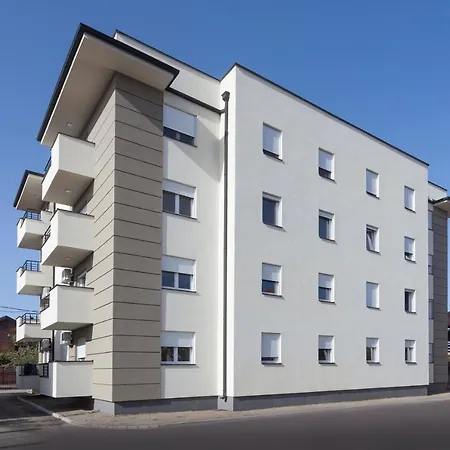 Knock Knock Apartment Ledine